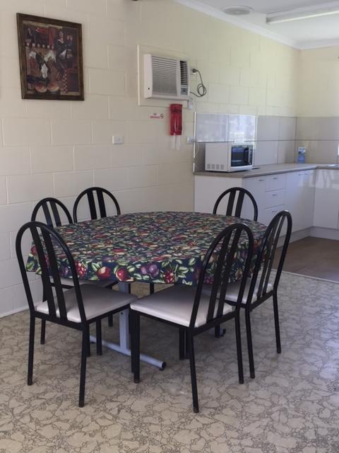 Snowy River Lodge Motel Orbost Esterno foto